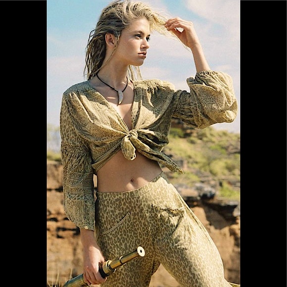 Spell & The Gypsy Wild Thing Top! - Picture 2 of 9